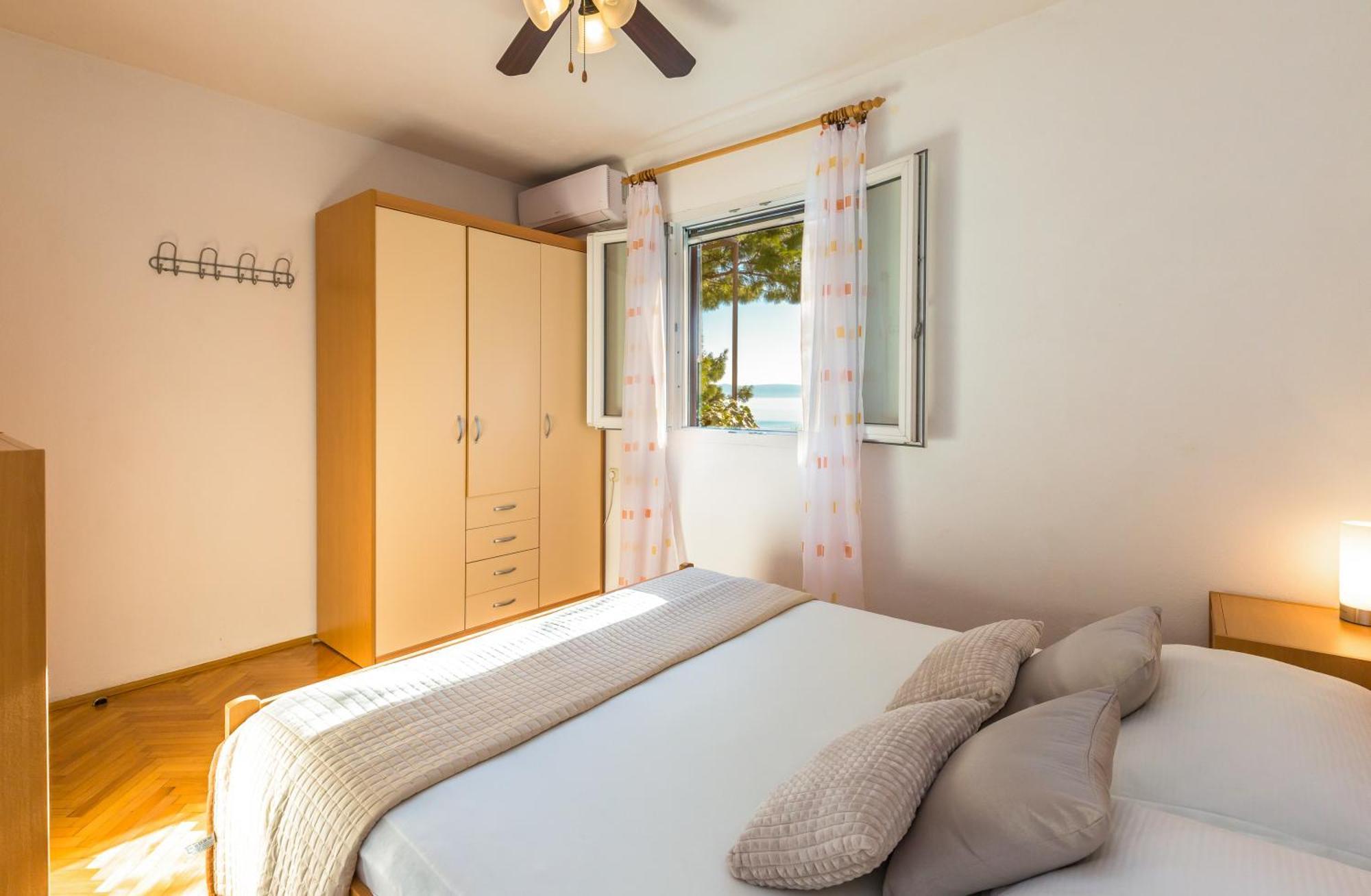 Apartmani Lovrenco Krvavica Exteriér fotografie