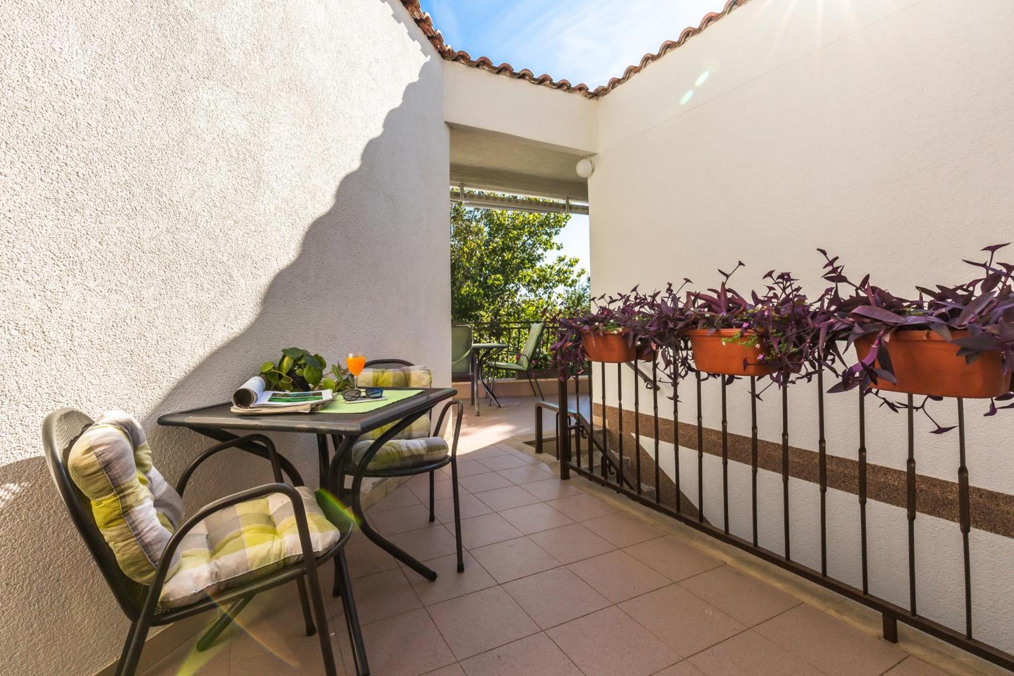 Apartmani Lovrenco Krvavica Exteriér fotografie