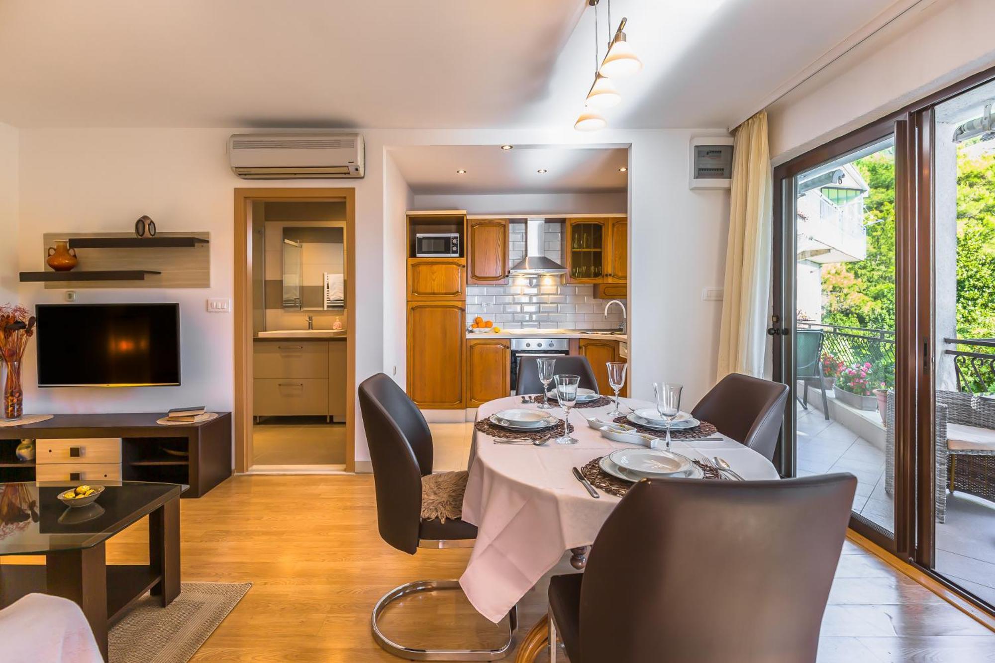 Apartmani Lovrenco Krvavica Exteriér fotografie